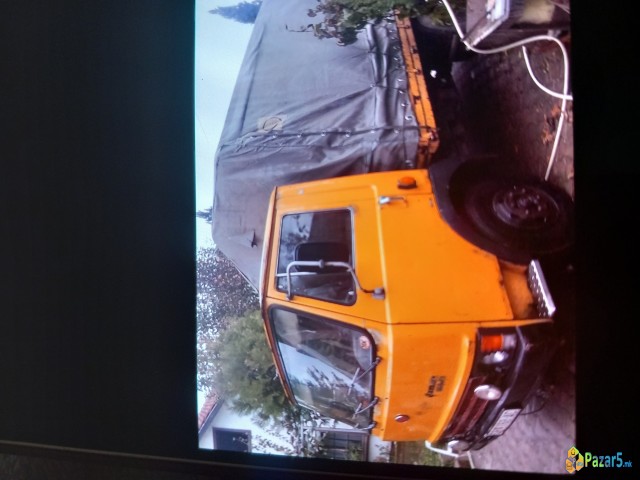 Se Prodava Zastava 640