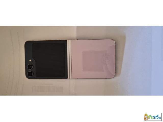 Se Prodava Samsung Galaxy Z Flip 5