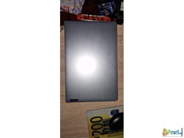 Prodavam Laptop Lenovo  Mnogu Zacuvan Ne Koristen 