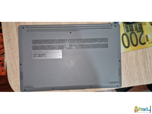 Prodavam Laptop Lenovo  Mnogu Zacuvan Ne Koristen 