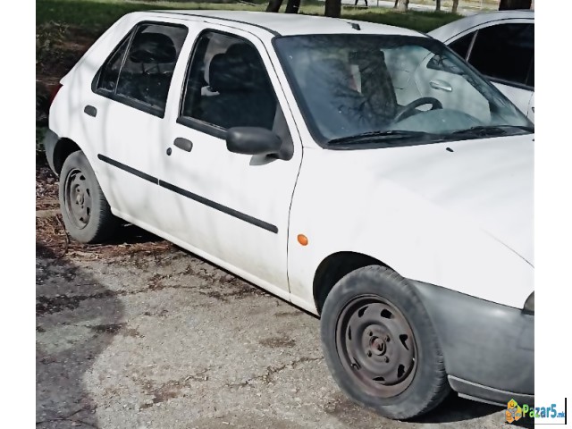 Se Prodava Ford Fiesta