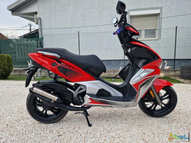 Italjet Charger 8m Vodeno Ladenje 50k 2t Kupen 202