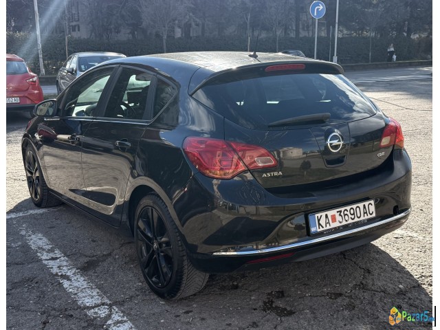 Opel Astra J 1.7 2013