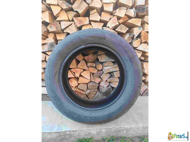 Prodavam 2 Letni Gumi 215/60 R17