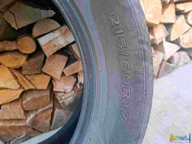 Prodavam 2 Letni Gumi 215/60 R17