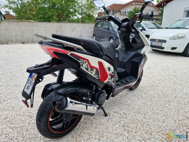 HAMACHI A8 2T. 50K. ODI NAD 65km/h. so 2500km. KUP - thumbnail 4