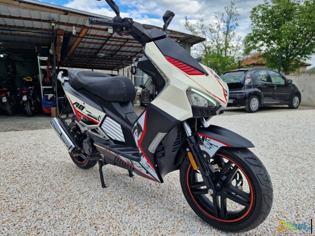 HAMACHI A8 2T. 50K. ODI NAD 65km/h. so 2500km. KUP - thumbnail 7