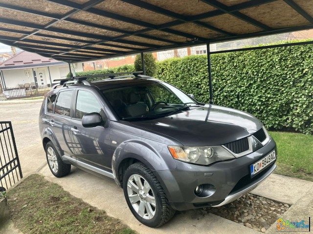 Mitsubishi Outlander - thumbnail 4
