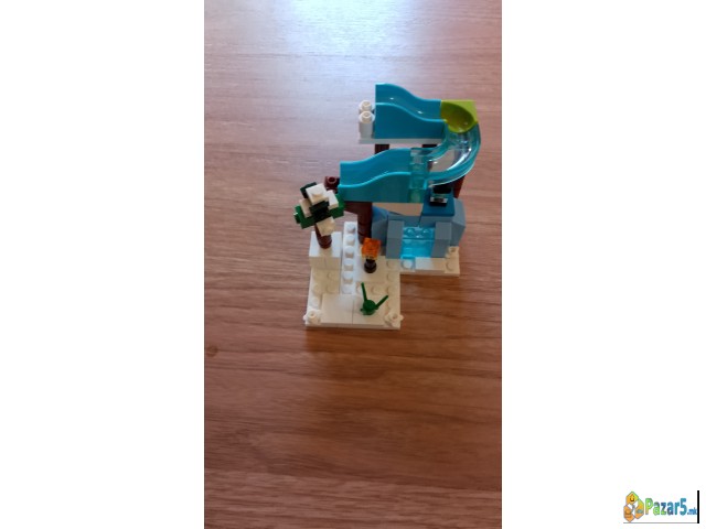 Snowy Lego build - thumbnail 2