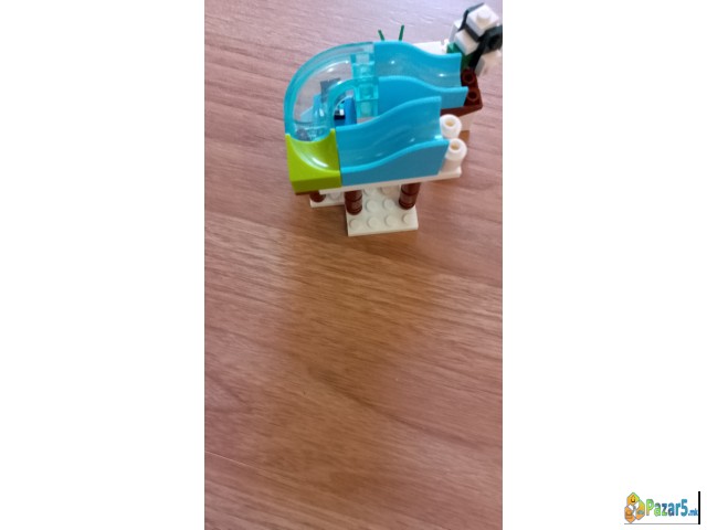 Snowy Lego build - thumbnail 4