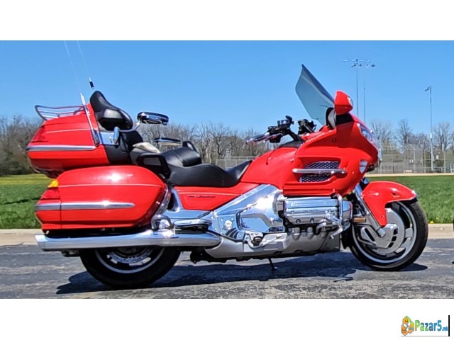 Honda Goldwing 2004 - thumbnail 2