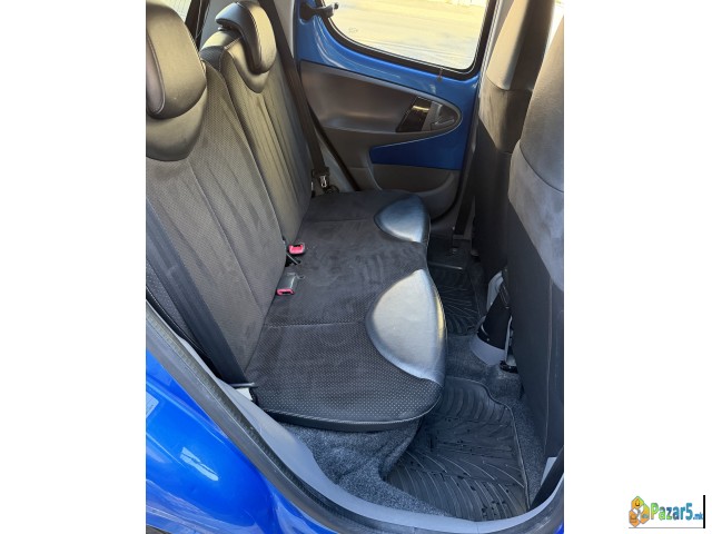 Se prodava citroen C1 - thumbnail 2