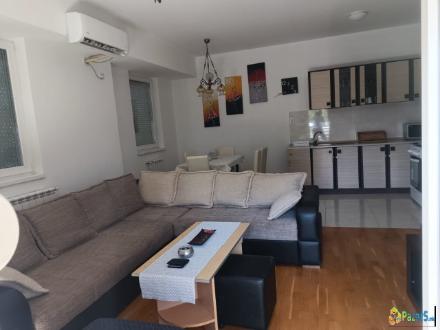 Se Prodava 3-soben Stan 57m² + 21m2 Podzemna Garazh