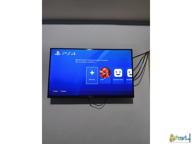 PS4 Slim 500GB + originalen DualShock 4 + kabli - thumbnail 3