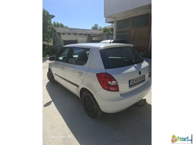 SKODA FABIA 1.6 TDI  2011/12 - thumbnail 3