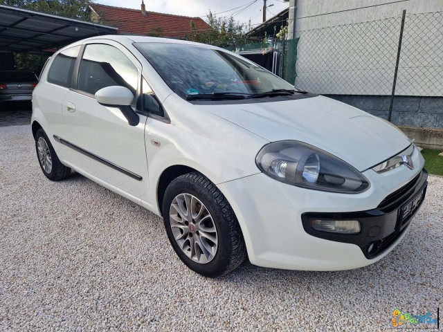 Grande Punto Evo 1.4 57kw/78ks 1boja Klima 12/2011