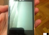 се продава мобилен Lg T 385