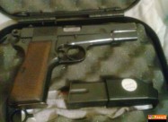Prodavam Pistol Broving So Dozvola Samo Na Lice So
