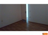 Se Izdava/prodava Hala Magacin Od 2000m2 Vo Struga