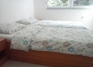 ** Apartman **
