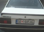 СЕ ПРОДАВА РЕНО 9