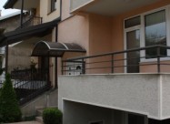 СЕ ПРОДАВА КУЌА ВО МАЏАРИ-ТРИАНГЛА - 410м2 (490eur