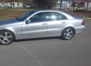 Prodavam Mercedes E220