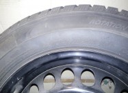 Продавам 4 зимски гуми 195/65/r15 и 4 челични банд