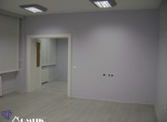 Domik Izdava Deloven Prostor Vo Centar