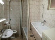 Се продава стан, 59м2 во "Градски Ѕид", Скопје.