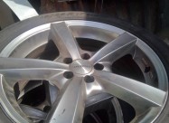 Dezent Bandazi So Pirelli Gumi Socuvani Kako Novi