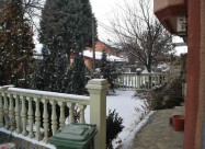 Се продава 245 м2 куќа во Бутел