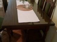 Se Prodava Masa So Pet Stola