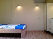 Izdavam Stan Od 130 M2 Vo Micurin