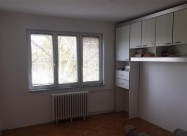 Се продава реновиран стан 63м2 во Карпош 3