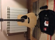Prodavam Squier Akusticna Gitara