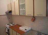 Се изнајмува двособен стан во Центар