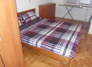 Се изнајмува двособен стан во Центар