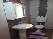 СЕ ИЗДАВА ТРОСОБЕН СТАН КАЈ НОВА ЖЕЛЕЗНИЧКА