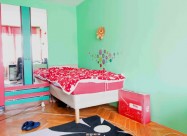 Se Prodava 4 Soben Stan Vo Centar  100m2