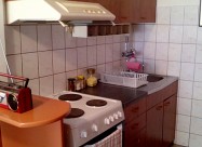 Се издава двособен стан во Центар 