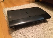 Продавам Sony Playstation 3 