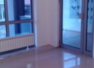 Centar Se Izdava Izlozbeno Kancelariski Prostor