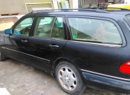 Mercedes E 300