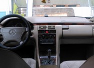 Mercedes E 300
