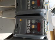 Продавам потинциометри и мотори со редуктор