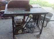 Продавам циркулар за сечење дрва