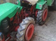 Prodavam Traktor Toma Viunkovic