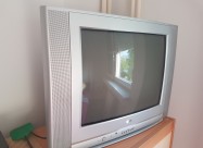 Продавам телевизор Lg екран 55 см.