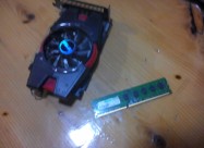 Se Prodava Graficka Za Kompjuter I 4gb Ram Stick